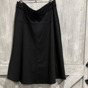 Women’s Style & Co black size 12 classic midi skirt